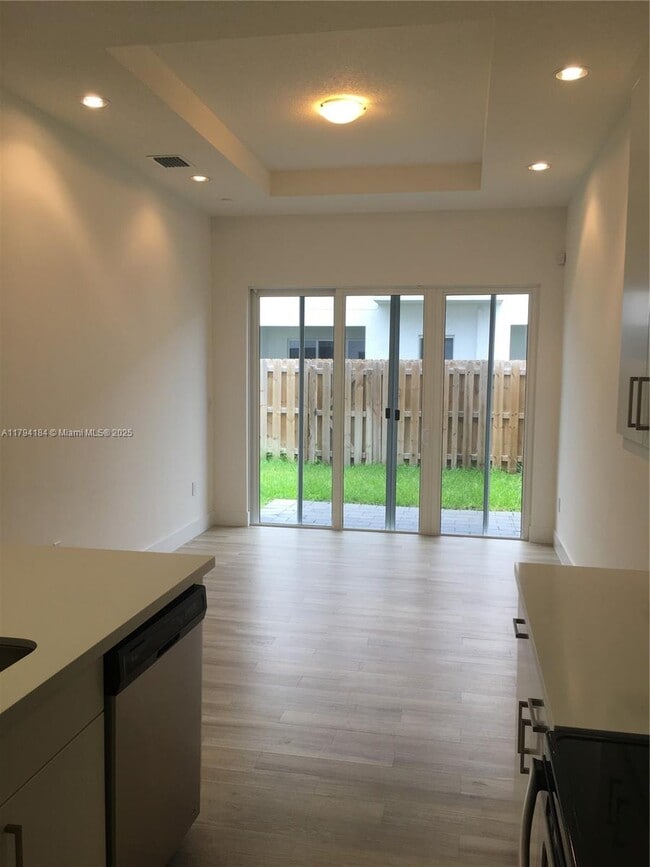 Building Photo - 17545 SW 150th Ct