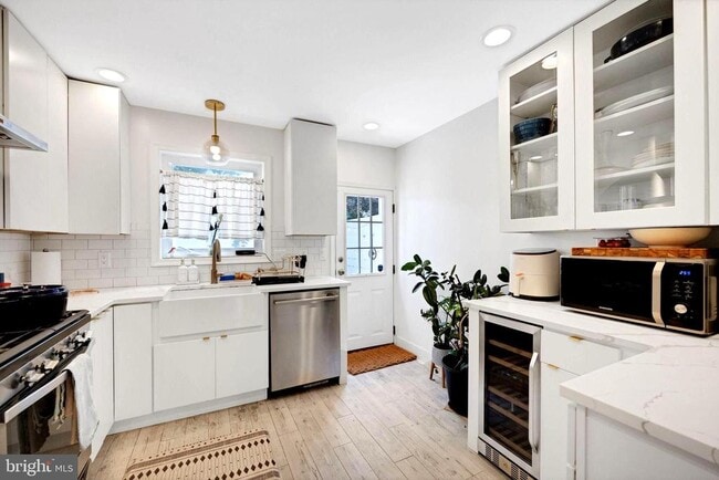 Building Photo - 1732 Manton St