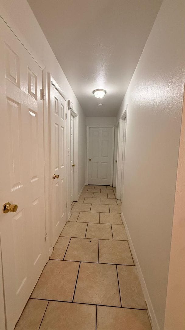 Building Photo - 1604 Woodlyn Dr