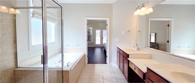 Building Photo - 2850 Millwater Crossing NE