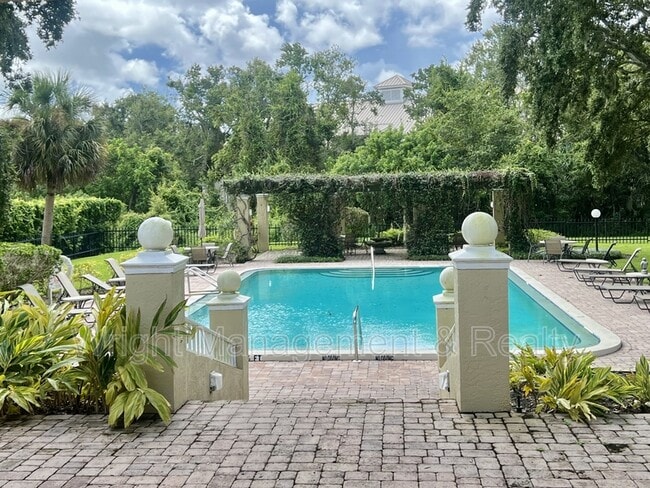 Building Photo - 2690 Coral Landings Blvd