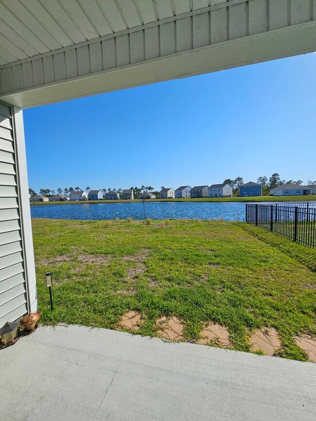 Building Photo - Long Term Rental - 3 Bed, 2 Bath in Bells ...