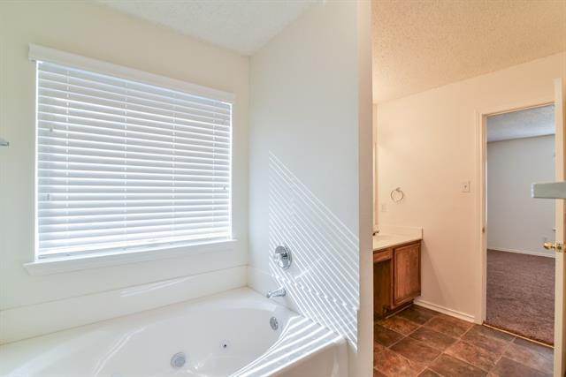 Building Photo - 307 Stell Ave