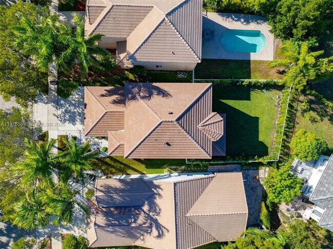 Building Photo - 1077 Golden Cane Dr