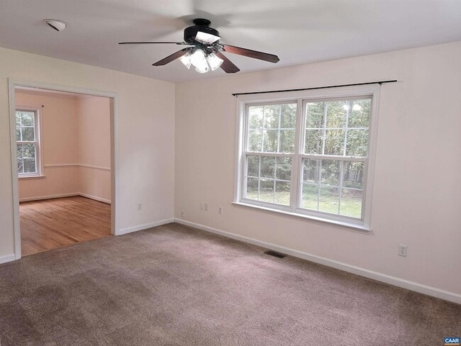 Building Photo - 259 Spring Oaks Ln