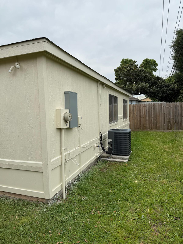 Building Photo - 13126 Lima Dr