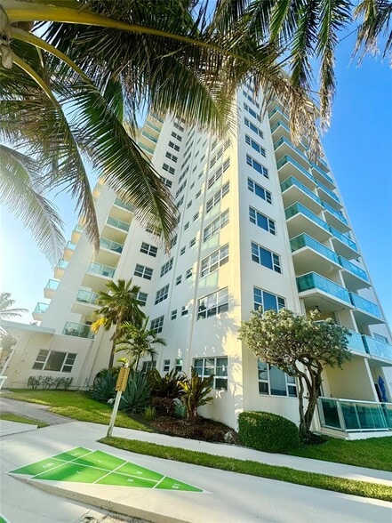 Building Photo - 6000 N Ocean Blvd