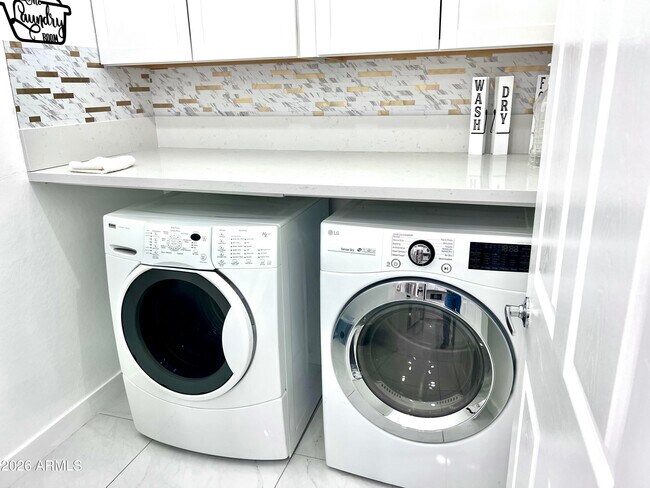 Building Photo - 7616 W Berridge Ln