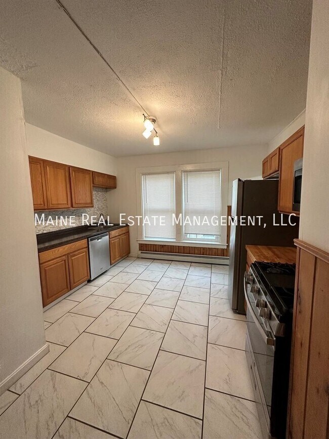 Primary Photo - 22 Wood St