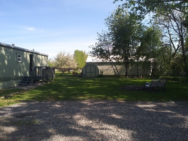 Building Photo - 3 bed 1.5 bath mobile