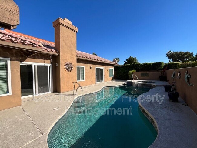 Building Photo - 77597 Carinda Ct