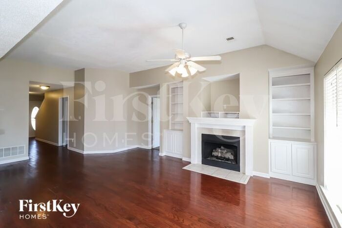 Building Photo - 1413 Leery Cove