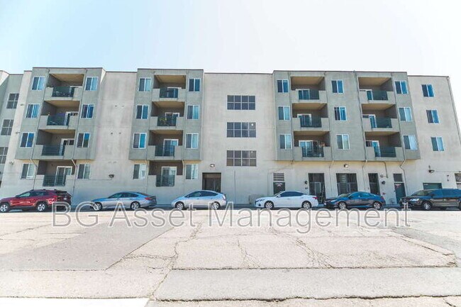 Primary Photo - 1459 MacArthur Blvd