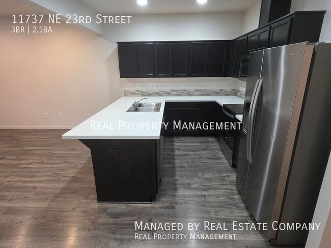 Building Photo - 11737 NE 23rd St