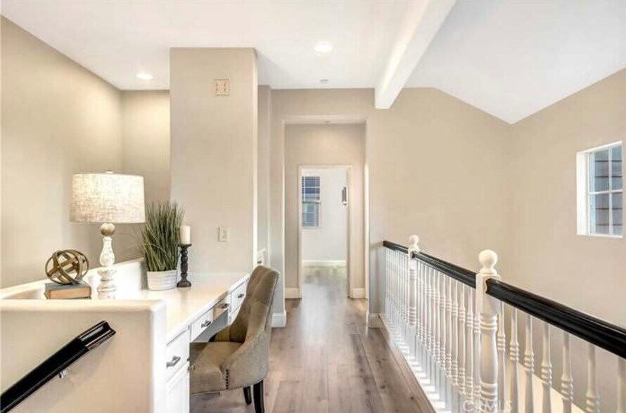 Building Photo - 16 Shelburne St