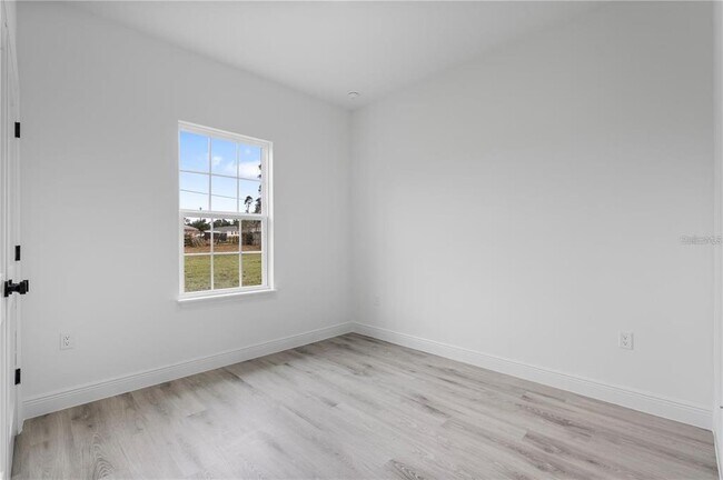 Building Photo - 16659 SW 21st Avenue Rd