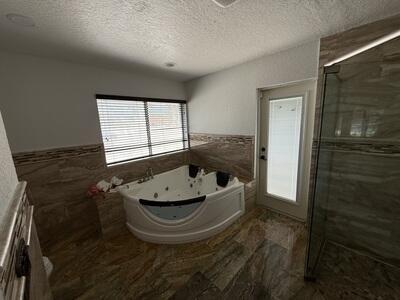 Building Photo - 1295 Longlea Terrace