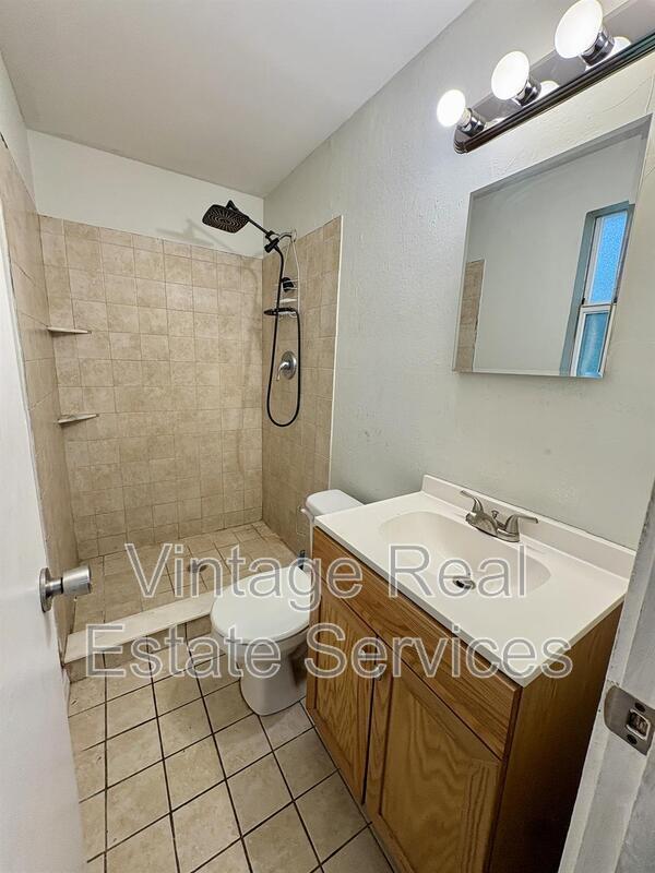 Building Photo - 2810 State Rd 60