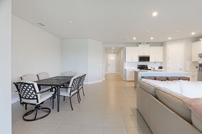 Building Photo - 4 Bed 3 Bath Gem In The Sunstone Community In Wellen Park!!!
