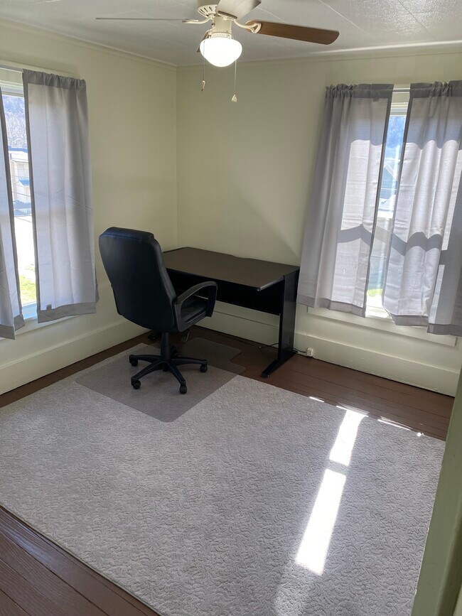 Building Photo - 3946 Adams St