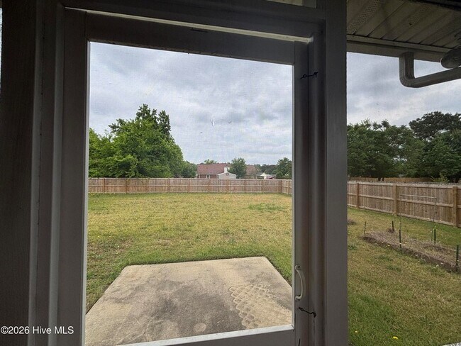 Building Photo - 376 Eastfield Dr