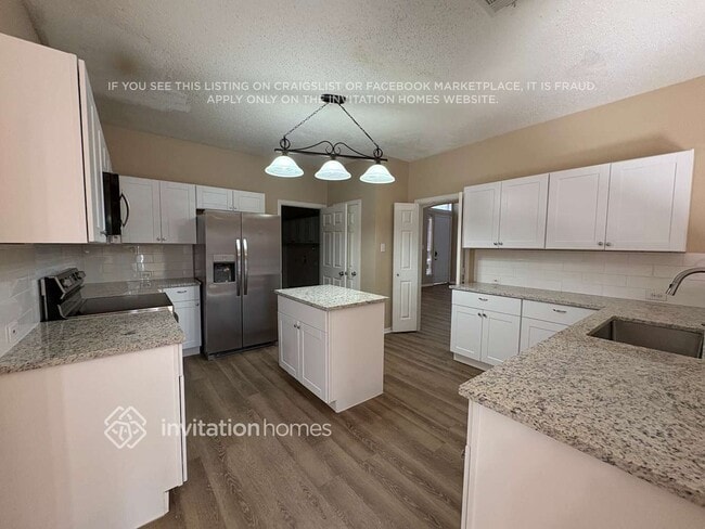 Building Photo - 1012 Tanglewood Dr