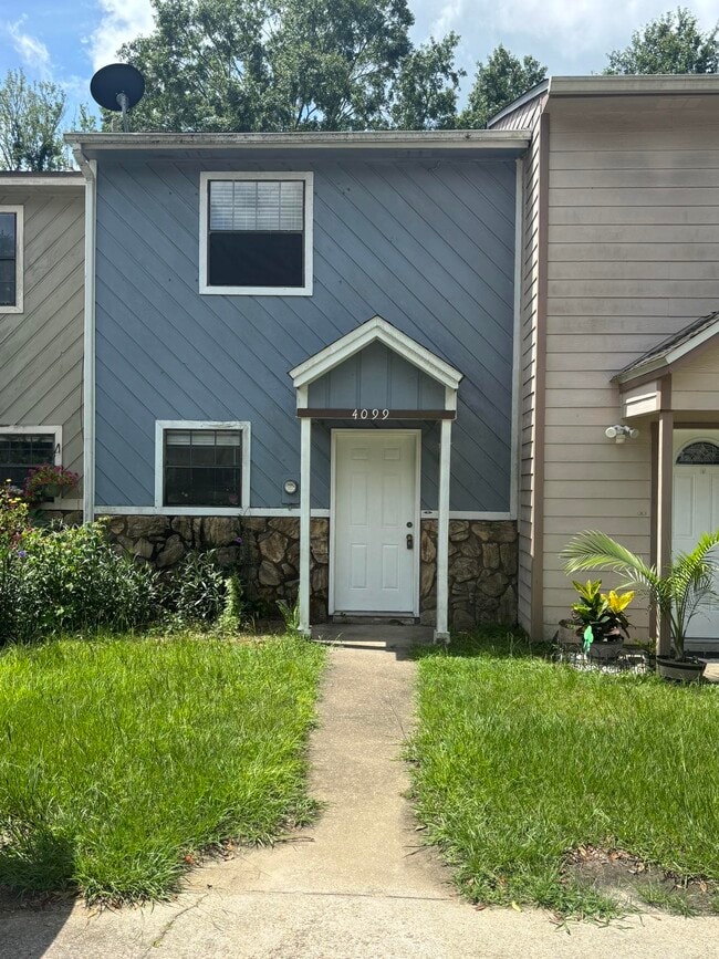 Primary Photo - 4099 Blind Brook Ct