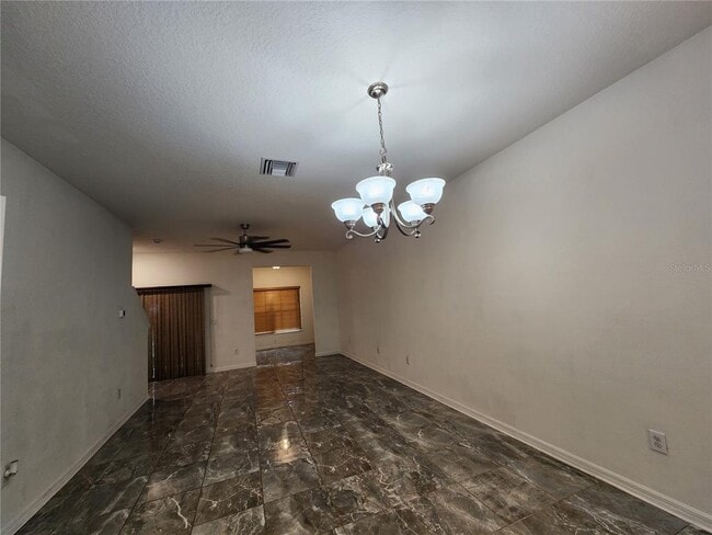 Building Photo - 1112 Hillhurst Dr