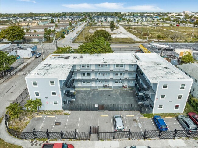 Building Photo - 1281 NW 61st St