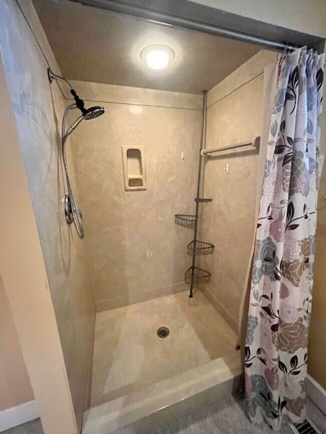 Building Photo - Escape to Your Private Retreat in Warner R...