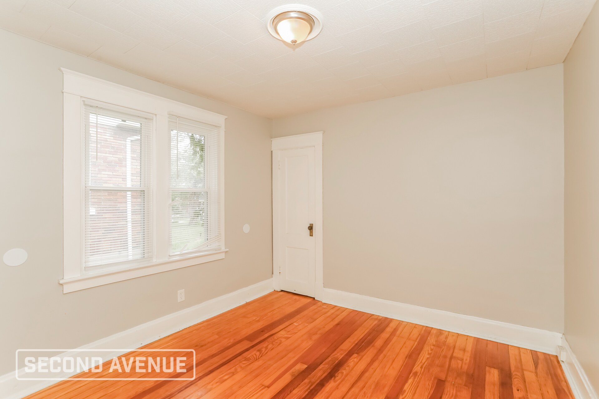 Building Photo - 4055 Palos St