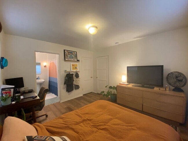 Bedroom - 121 19th Pl