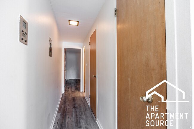 Building Photo - 1400 Chicago Ave