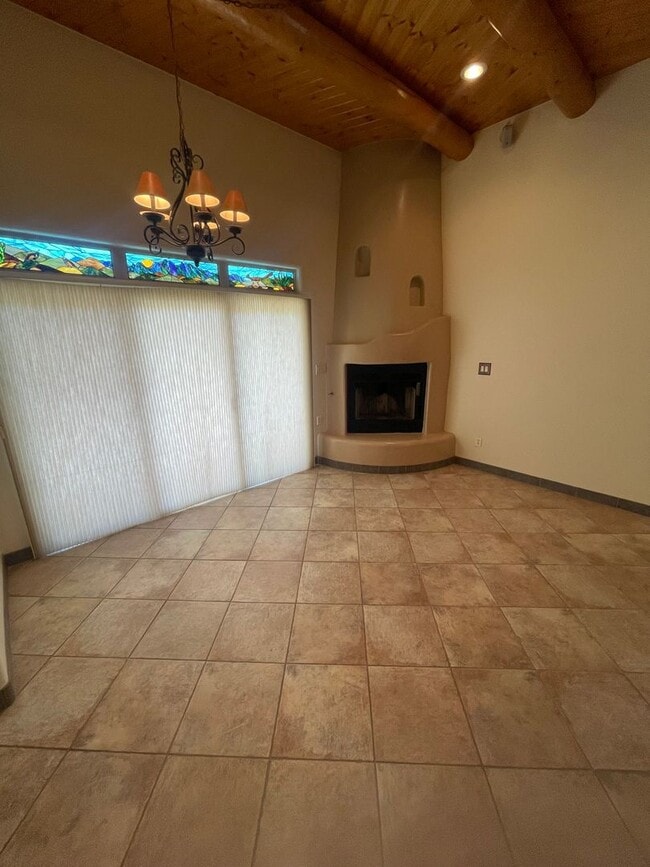Building Photo - Great Home in Picacho Hills - Fairway Vill...