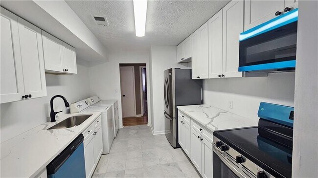 Building Photo - 2388 Lawrenceville Hwy