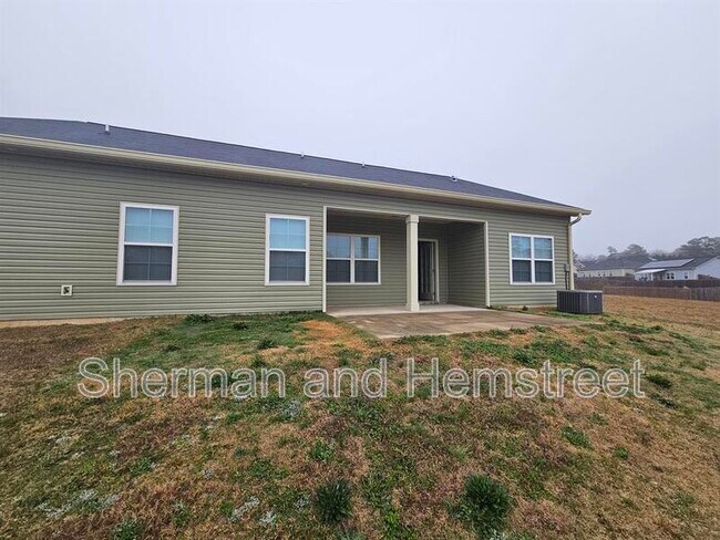 Building Photo - 4017 Pensacola Way