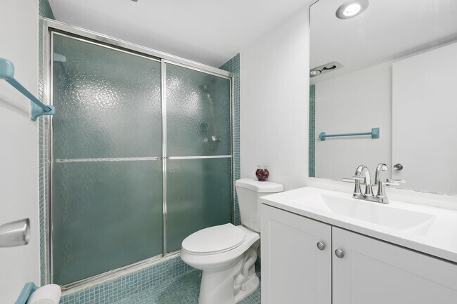 Building Photo - 3051 N Course Dr