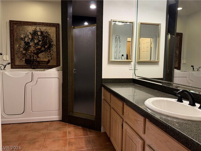 Building Photo - 5320 Fieldstone