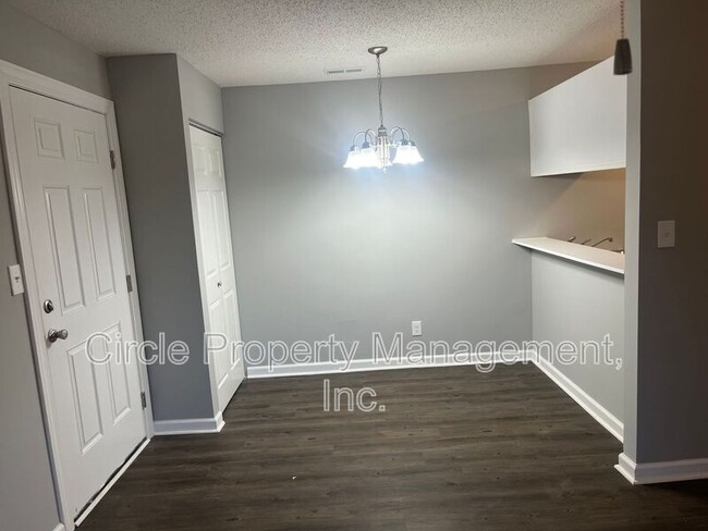 Building Photo - 4019 Hunters Ridge Dr SW