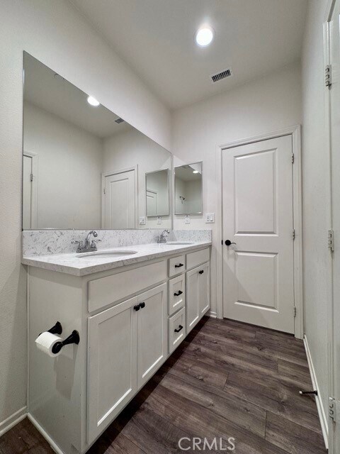Building Photo - 24331 Ponderosa Ln