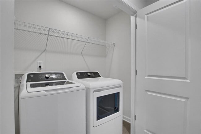 Building Photo - 102 Jaxton St