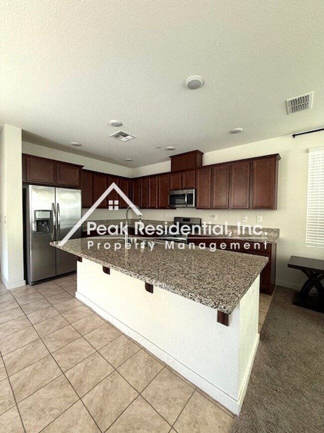 Building Photo - Beautiful Anatolia 4bd/2.5ba Home with 2 C...
