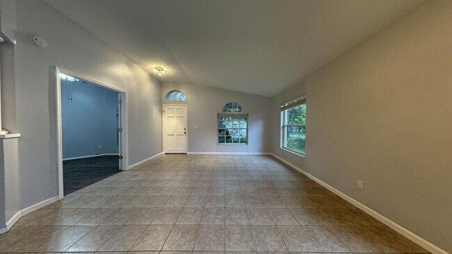 Building Photo - 4768 Ridgemoor Cir