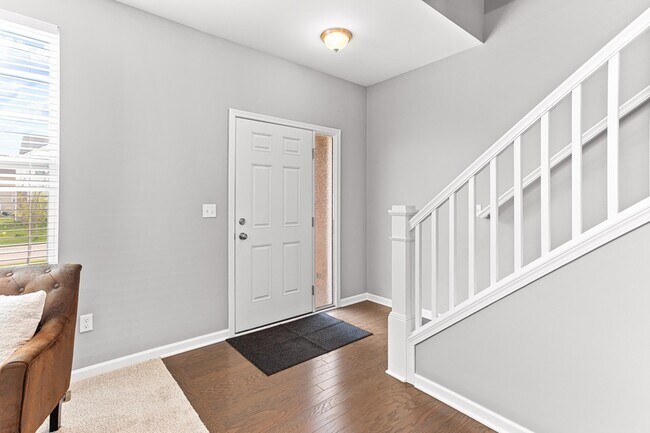 Building Photo - 286 Springview St