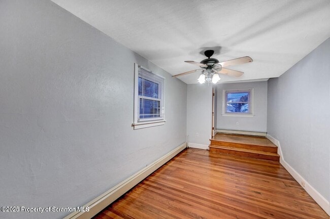 Building Photo - 1326 Winton St