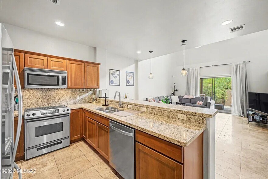 Building Photo - 4112 N Thurston Ln