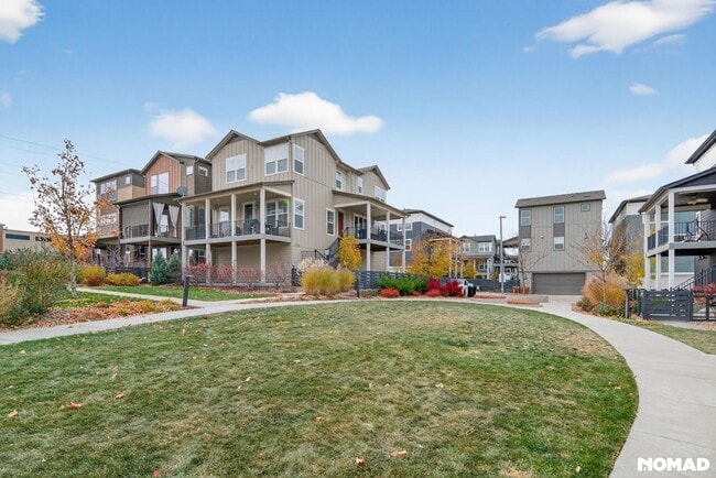 Building Photo - 9082 Delacorte St