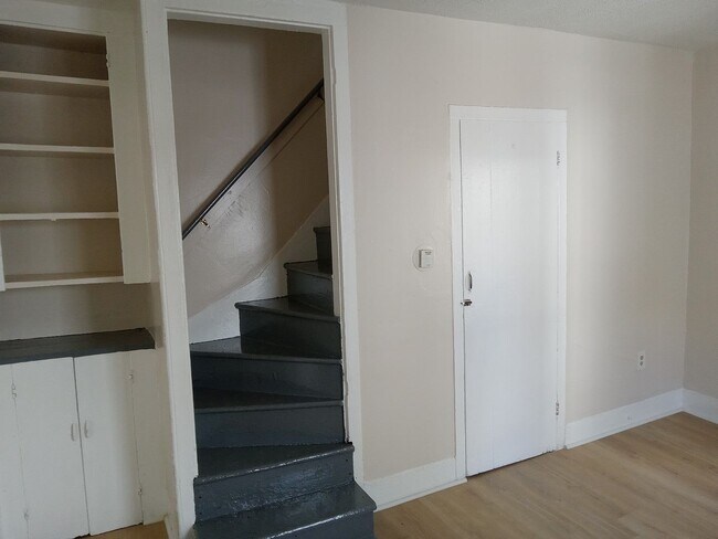 Building Photo - 19-21 Taylor