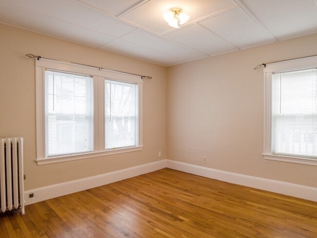 Building Photo - 119-121 Highland Ave