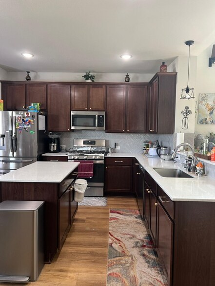 Building Photo - 312 Blue Hibiscus Dr